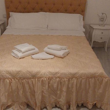 Appartamento Al Castello Padenghe sul Garda Eksteriør billede